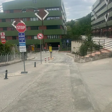 아파트 Kodra E Diellit 2